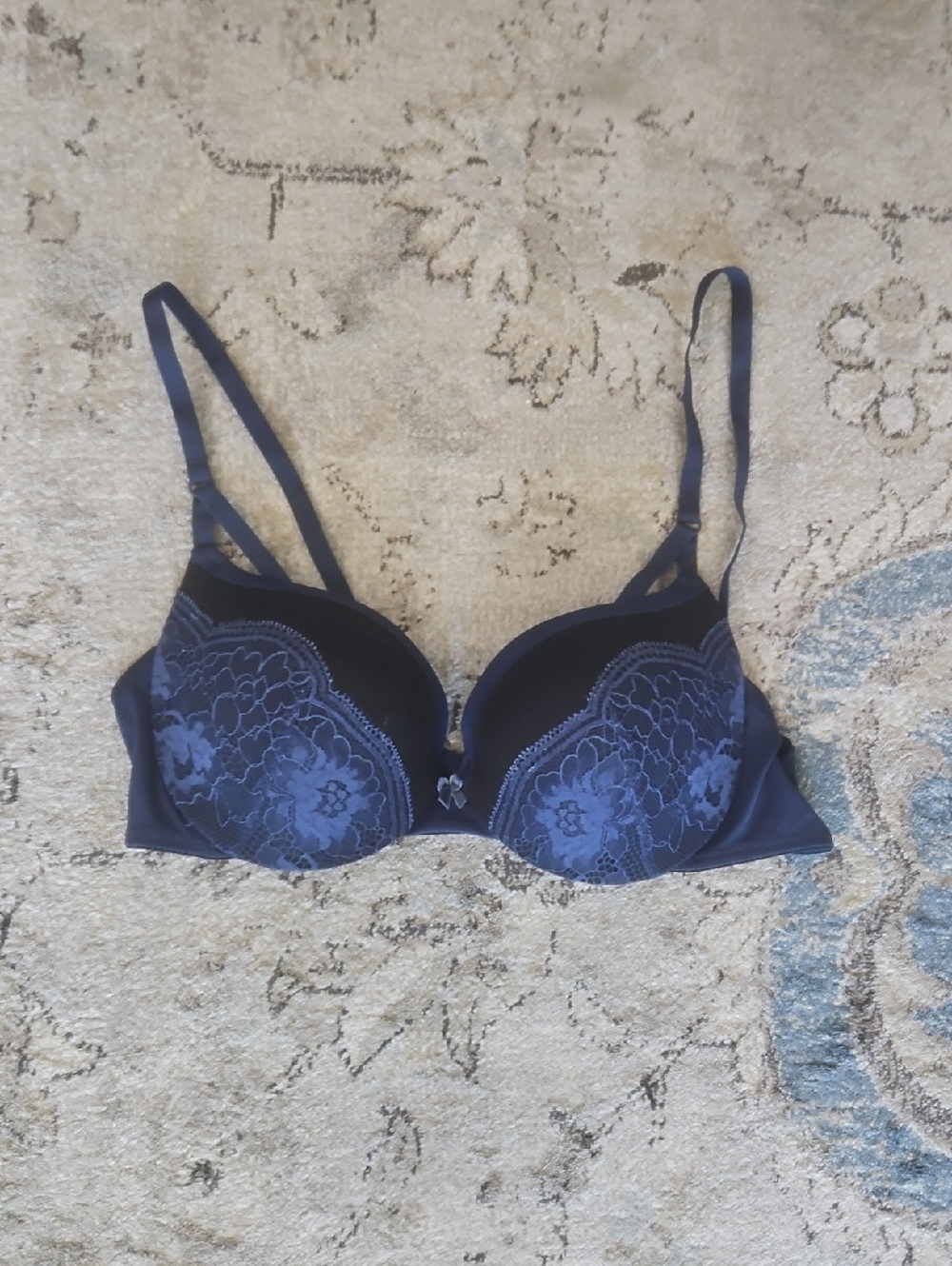 Maidenform Navy Lace Push-Up Bra with Floral Embroidery